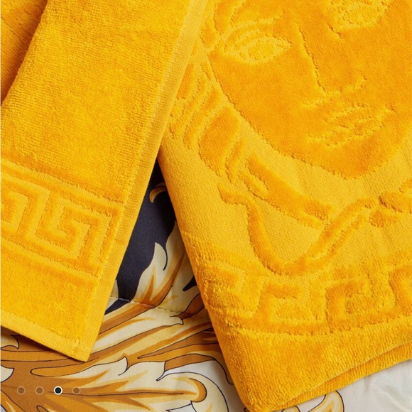 VERSACE MEDUSA BATH TOWEL SET - Picture 2 of 10